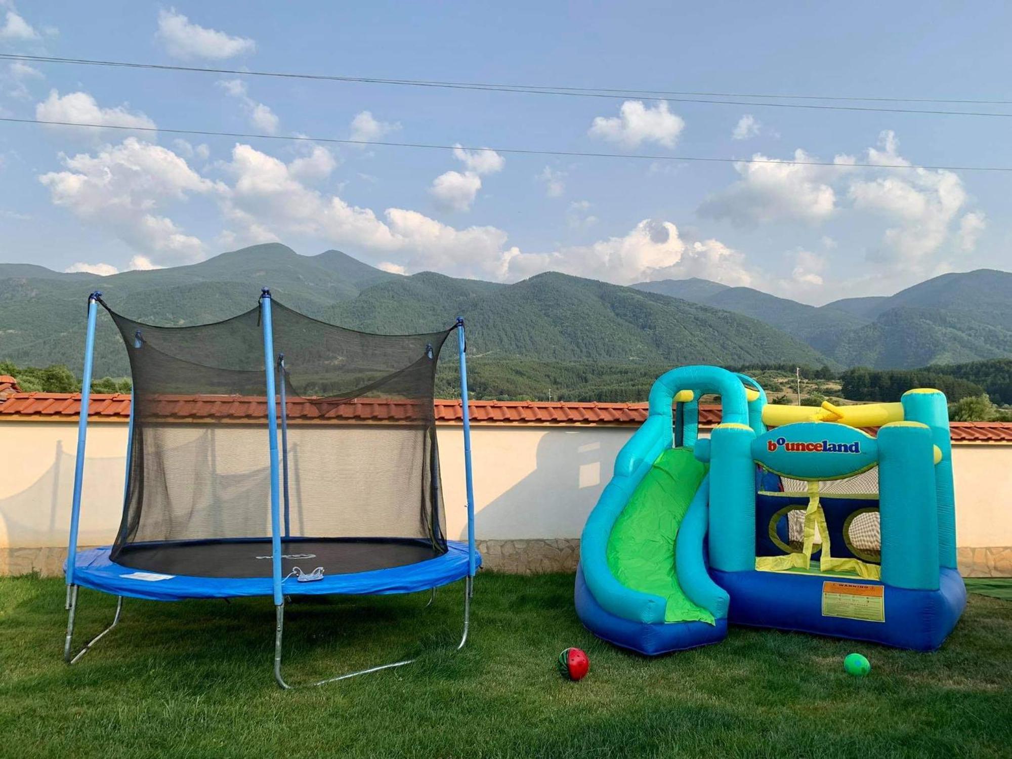Къщи За Гости “Планински Рай” Mountain Paradise Resilovo Phòng bức ảnh